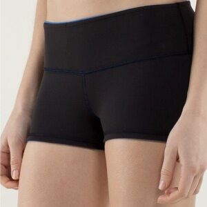 Lululemon 🍋 Boogie Shorts Reversible Size 6